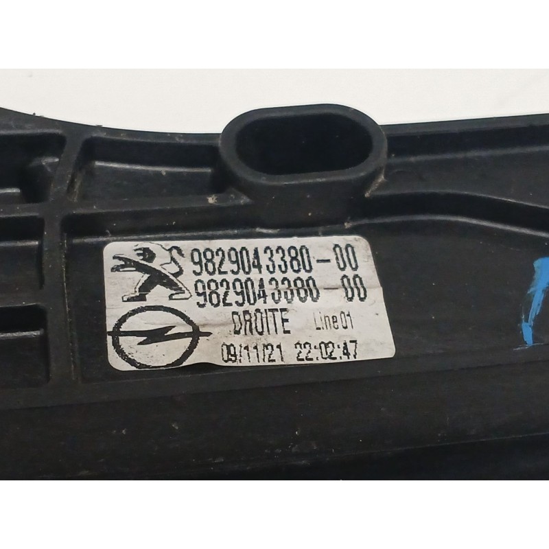 Recambio de elevalunas delantero derecho para peugeot 208 ii (ub_, up_, uw_, uj_) 1.2 puretech 100 referencia OEM IAM   