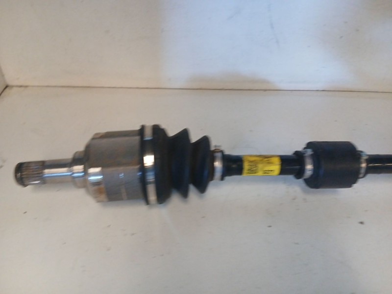 Recambio de transmision delantera izquierda para kia stonic (yb) 1.0 t-gdi referencia OEM IAM 49500H8250  