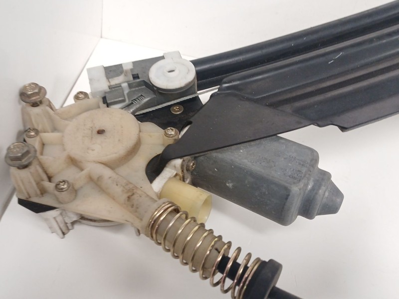 Recambio de elevalunas trasero izquierdo para bmw serie 5 berlina (e39) 3.0 24v turbodiesel cat referencia OEM IAM   