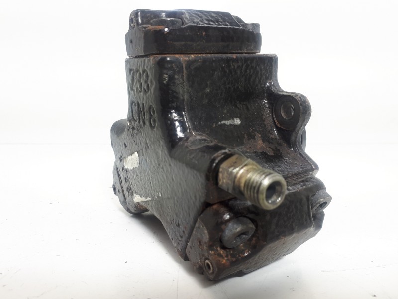 Recambio de bomba inyeccion para mercedes-benz clase c (w203) sportcoupe c 220 cdi (203.706) referencia OEM IAM A6110700501  