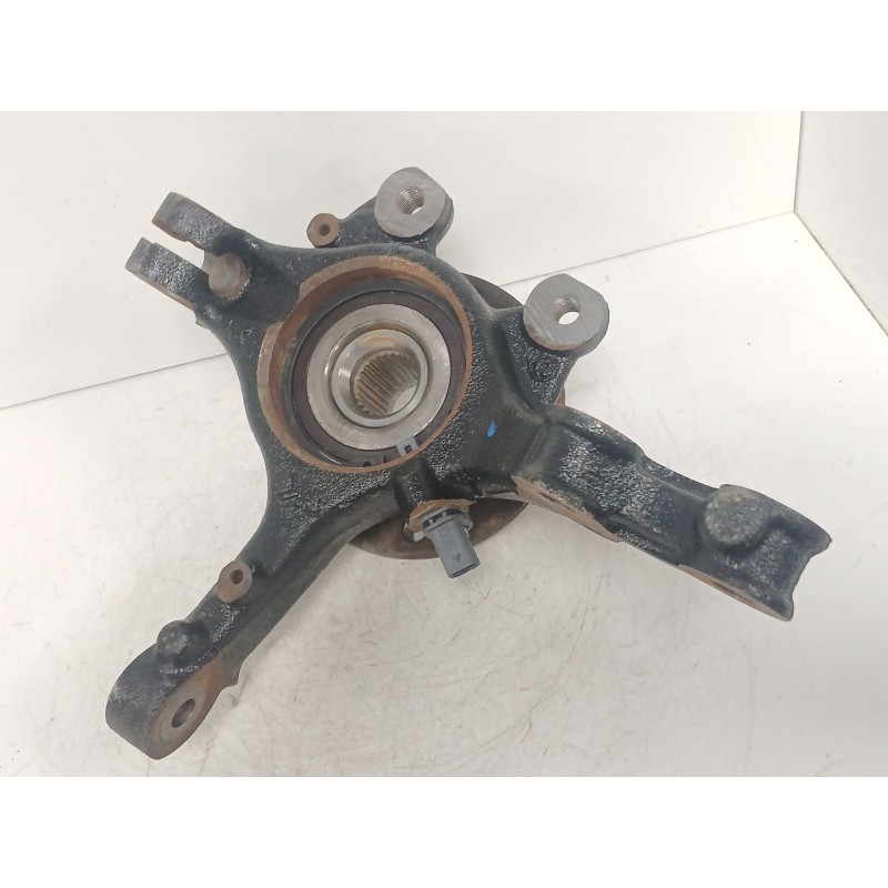 Recambio de mangueta delantera derecha para peugeot 208 ii (ub_, up_, uw_, uj_) 1.2 puretech 100 referencia OEM IAM   