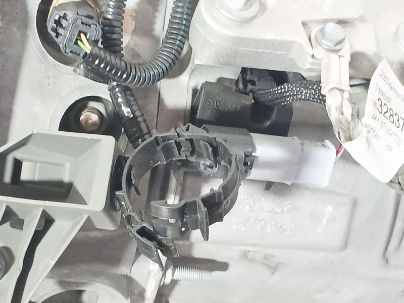 Recambio de caja cambios para peugeot 208 ii (ub_, up_, uw_, uj_) 1.2 puretech 100 referencia OEM IAM 20V25S  