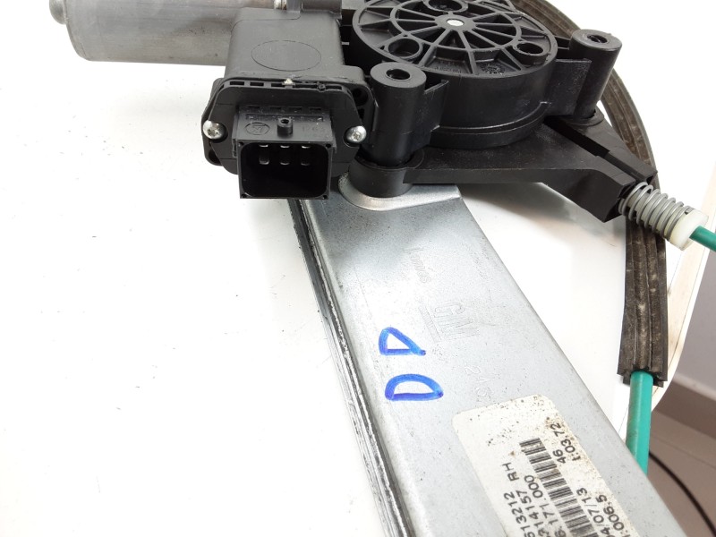 Recambio de elevalunas delantero derecho para opel corsa d corsavan referencia OEM IAM 013314157RH  