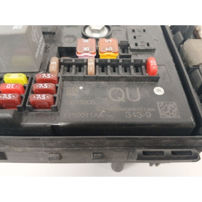 Recambio de caja reles / fusibles para opel astra j (p10) 1.7 cdti (68) referencia OEM IAM 13313205 1110011AA 