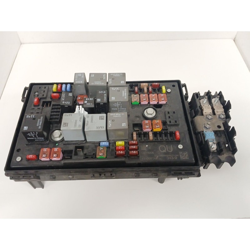 Recambio de caja reles / fusibles para opel astra j (p10) 1.7 cdti (68) referencia OEM IAM 13313205 1110011AA 