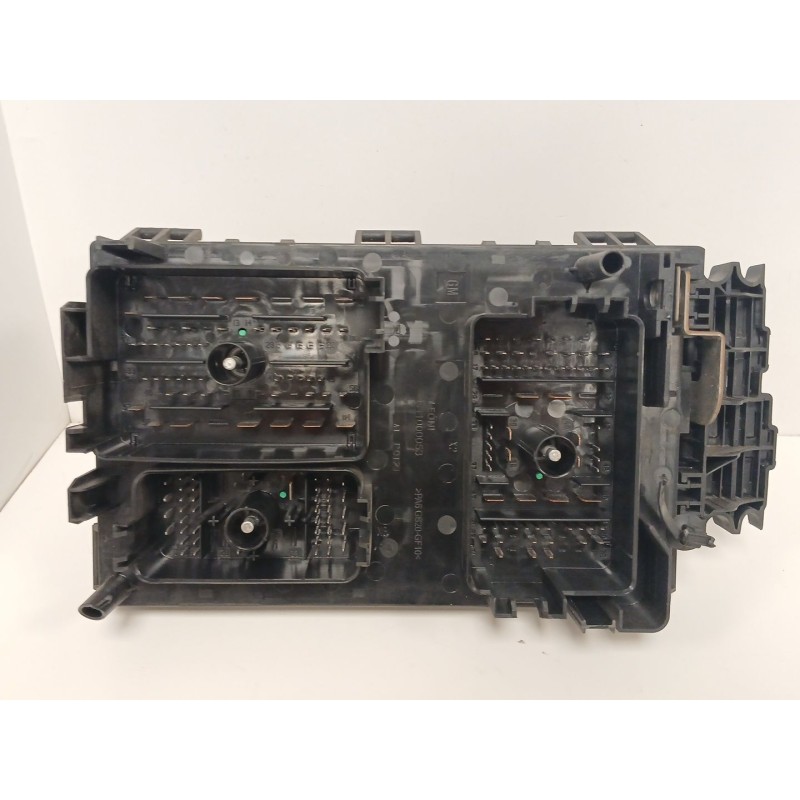 Recambio de caja reles / fusibles para opel astra j (p10) 1.7 cdti (68) referencia OEM IAM 13313205 1110011AA 