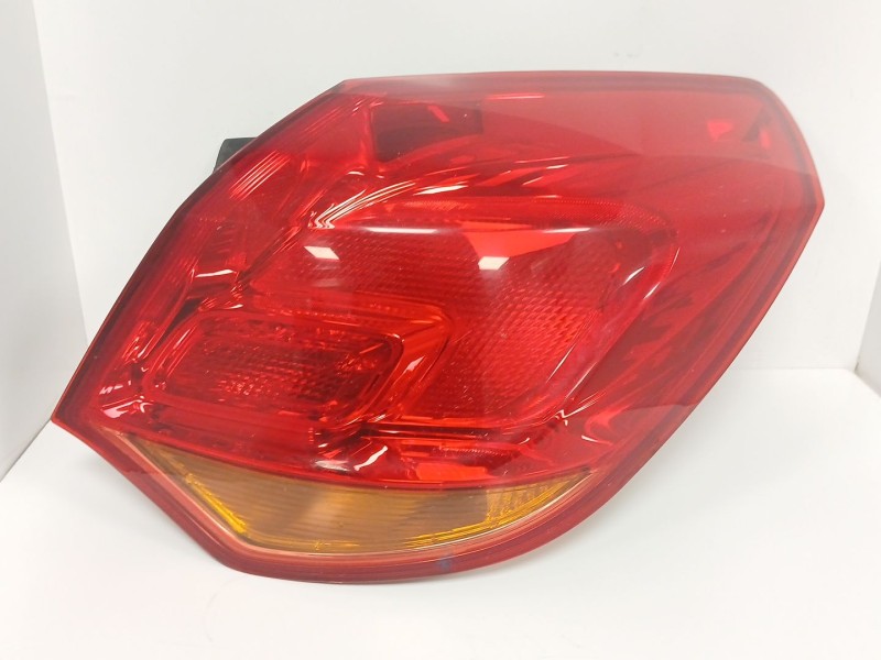 Recambio de piloto trasero derecho para opel astra j (p10) 1.7 cdti (68) referencia OEM IAM   