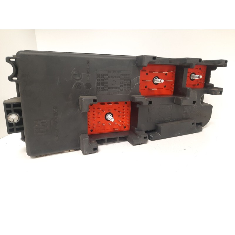 Recambio de caja reles / fusibles para opel vectra c berlina 2.2 16v dti cat (y 22 dtr / l50) referencia OEM IAM 13170900 519065