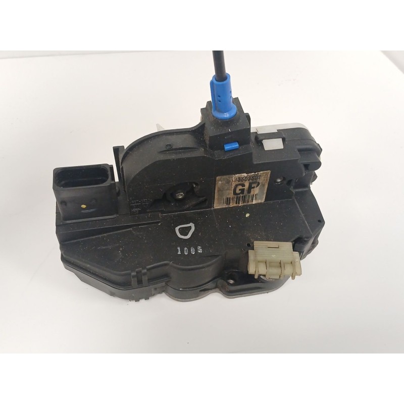 Recambio de cerradura puerta delantera derecha para opel astra j (p10) 1.7 cdti (68) referencia OEM IAM 13503802  