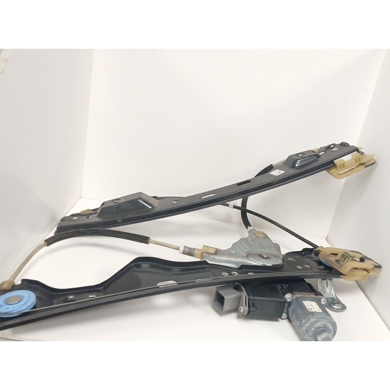 Recambio de elevalunas delantero derecho para opel astra j (p10) 1.7 cdti (68) referencia OEM IAM 13302457 13260129 