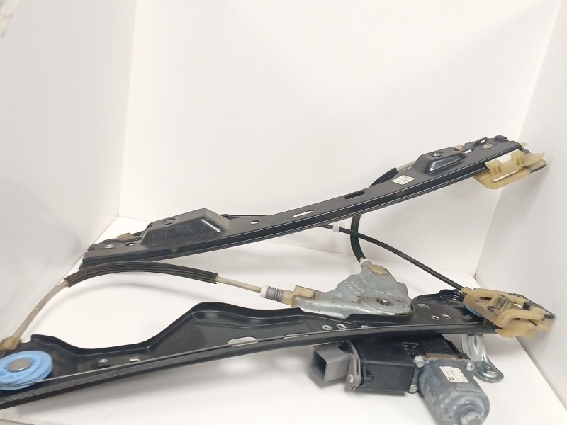 Recambio de elevalunas delantero derecho para opel astra j (p10) 1.7 cdti (68) referencia OEM IAM 13302457 13260129 