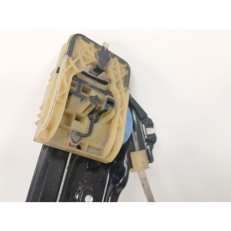 Recambio de elevalunas delantero derecho para opel astra j (p10) 1.7 cdti (68) referencia OEM IAM 13302457 13260129 