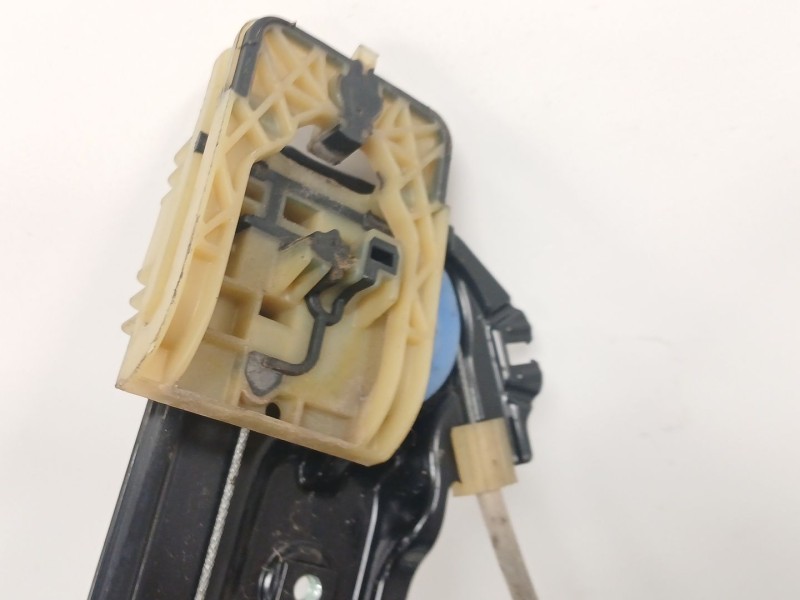 Recambio de elevalunas delantero derecho para opel astra j (p10) 1.7 cdti (68) referencia OEM IAM 13302457 13260129 