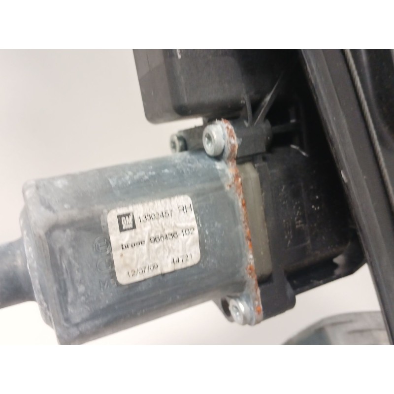 Recambio de elevalunas delantero derecho para opel astra j (p10) 1.7 cdti (68) referencia OEM IAM 13302457 13260129 