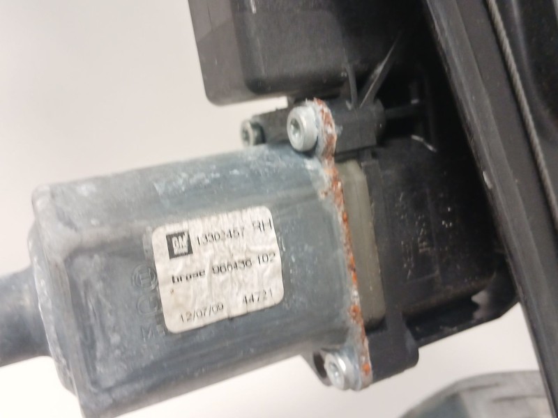Recambio de elevalunas delantero derecho para opel astra j (p10) 1.7 cdti (68) referencia OEM IAM 13302457 13260129 