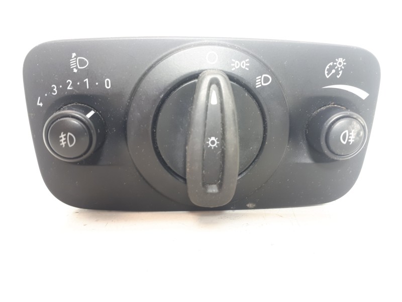 Recambio de mando luces para ford fiesta (ccn) black&white edition referencia OEM IAM C1BT13A024CB  