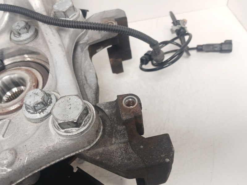Recambio de mangueta delantera izquierda para opel astra k (b16) 1.2 turbo (68) referencia OEM IAM 13517459 39030299 
