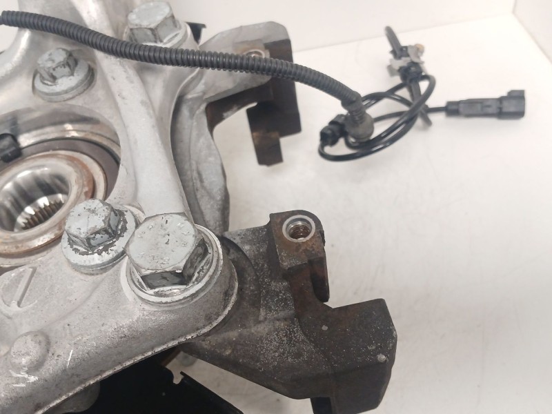 Recambio de mangueta delantera izquierda para opel astra k (b16) 1.2 turbo (68) referencia OEM IAM 13517459 39030299 