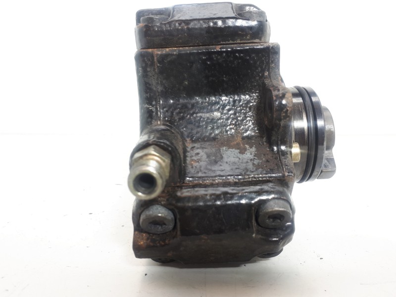 Recambio de bomba inyeccion para mercedes-benz clase c (w203) sportcoupe c 220 cdi (203.706) referencia OEM IAM A6110700501  
