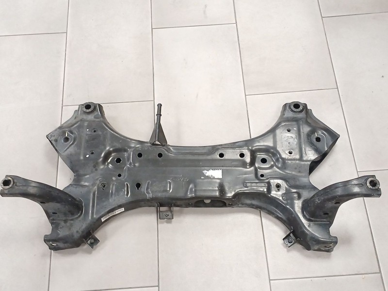 Recambio de puente delantero para kia stonic (yb) 1.0 t-gdi referencia OEM IAM 936379C219509  