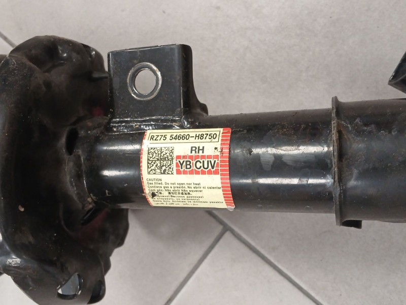 Recambio de amortiguador delantero derecho para kia stonic (yb) 1.0 t-gdi referencia OEM IAM RZ7554660H8750  