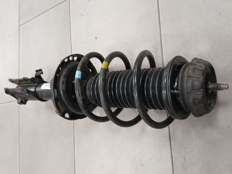 Recambio de amortiguador delantero derecho para kia stonic (yb) 1.0 t-gdi referencia OEM IAM RZ7554660H8750  