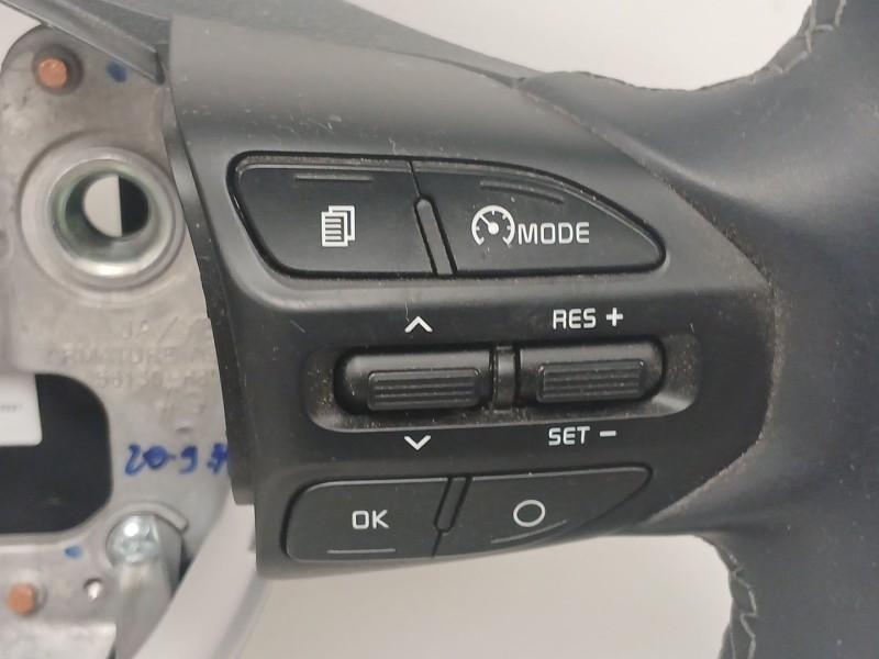 Recambio de volante para kia stonic (yb) 1.0 t-gdi referencia OEM IAM   