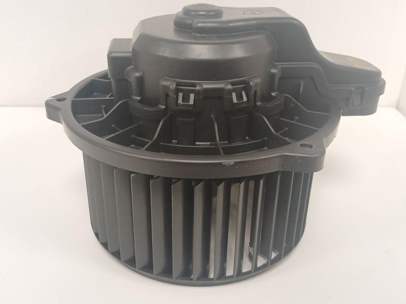 Recambio de motor calefaccion para kia stonic (yb) 1.0 t-gdi referencia OEM IAM F0053B2570  