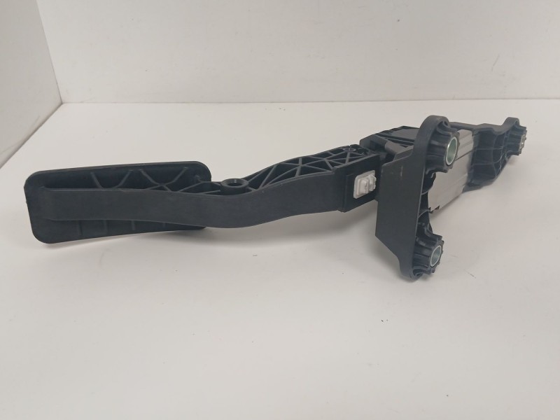 Recambio de pedal acelerador para kia stonic (yb) 1.0 t-gdi referencia OEM IAM 00136610  
