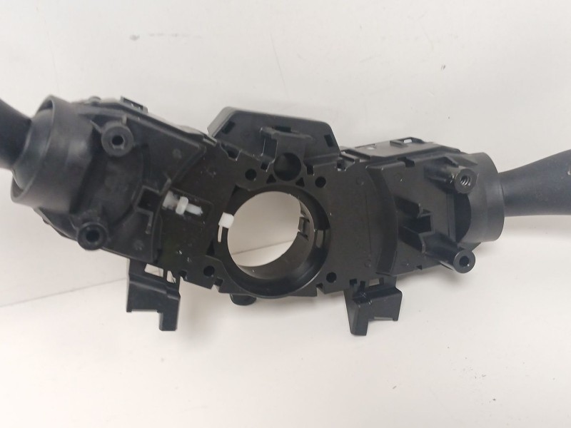 Recambio de mando luces para kia stonic (yb) 1.0 t-gdi referencia OEM IAM 93403D4952  