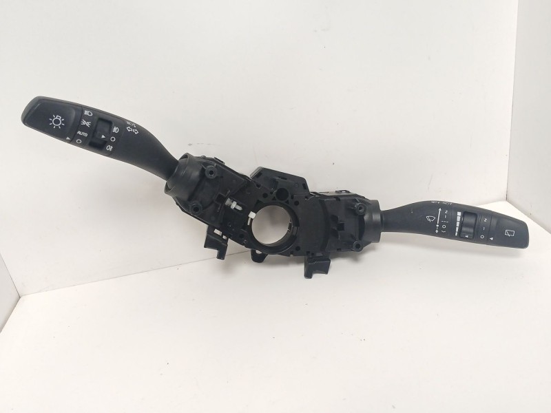 Recambio de mando luces para kia stonic (yb) 1.0 t-gdi referencia OEM IAM 93403D4952  