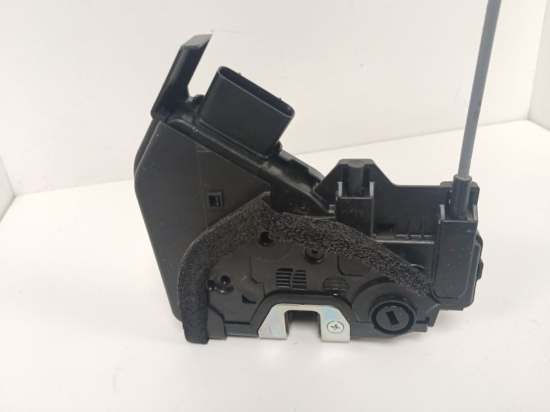 Recambio de cerradura puerta trasera izquierda para kia stonic (yb) 1.0 t-gdi referencia OEM IAM 81410H8010  