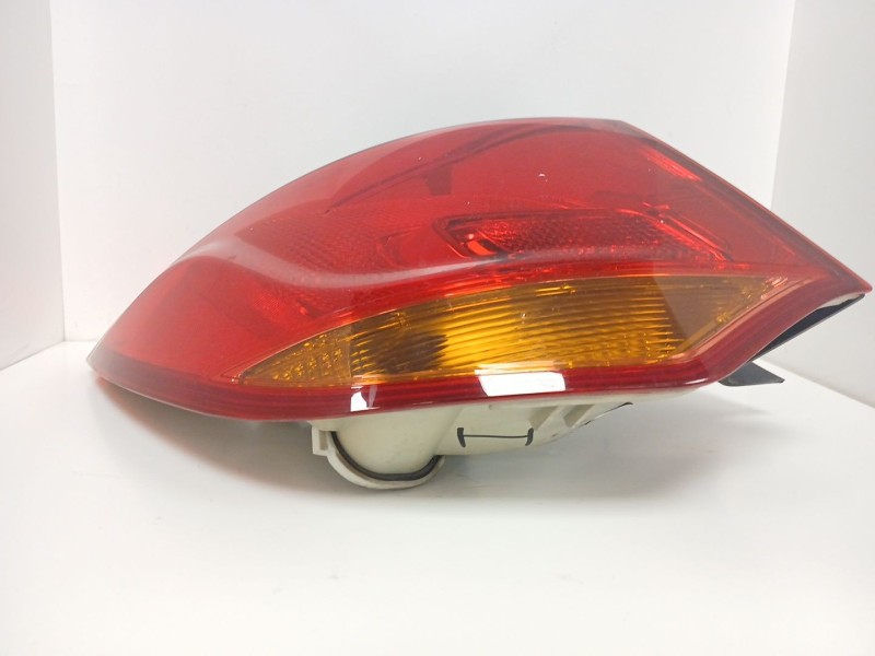 Recambio de piloto trasero izquierdo para opel astra j (p10) 1.7 cdti (68) referencia OEM IAM   