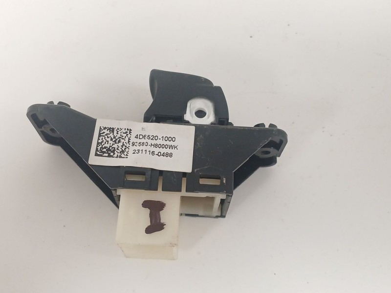 Recambio de mando elevalunas trasero izquierdo para kia stonic (yb) 1.0 t-gdi referencia OEM IAM 4D65201000  