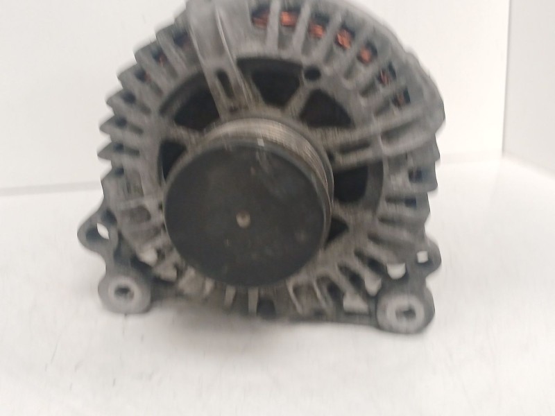 Recambio de alternador para seat toledo iii (5p2) 1.9 tdi referencia OEM IAM 06F903023C  