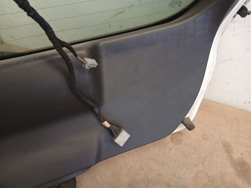 Recambio de porton trasero para ford fiesta vi (cb1, ccn) 1.5 tdci referencia OEM IAM   