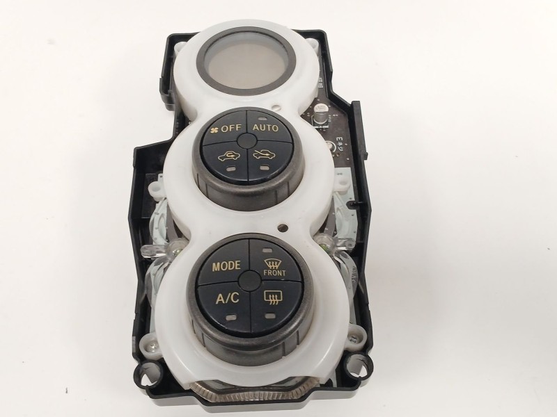 Recambio de mando climatizador para toyota yaris live referencia OEM IAM 758909  