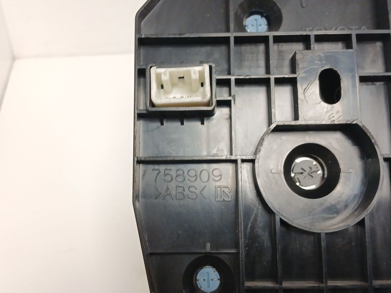 Recambio de mando climatizador para toyota yaris live referencia OEM IAM 758909  