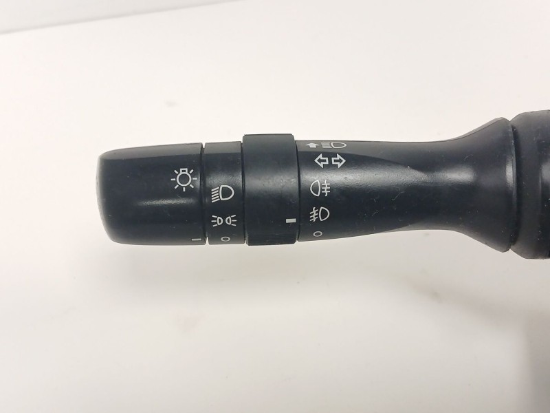 Recambio de mando luces para toyota yaris live referencia OEM IAM   