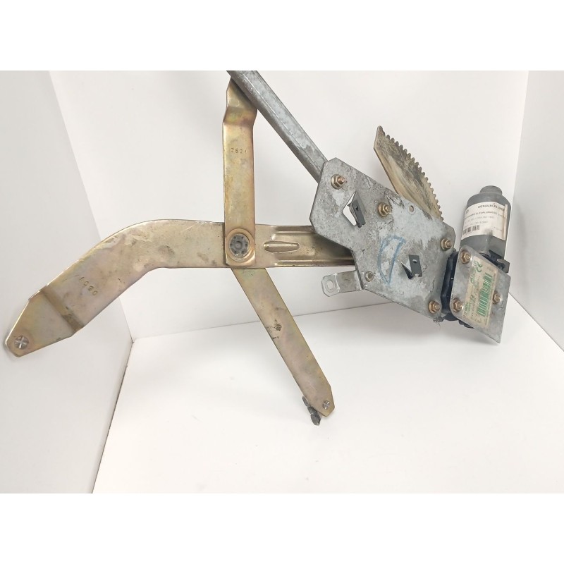 Recambio de elevalunas delantero derecho para bmw serie 3 berlina (e36) 1.6 cat (m43) referencia OEM IAM   