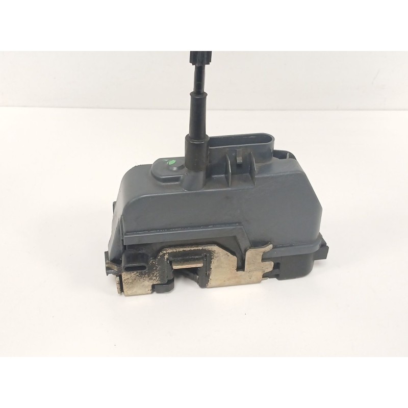 Recambio de cerradura puerta trasera derecha para renault laguna ii (bg0) authentique referencia OEM IAM 8200000658 6 PINES 