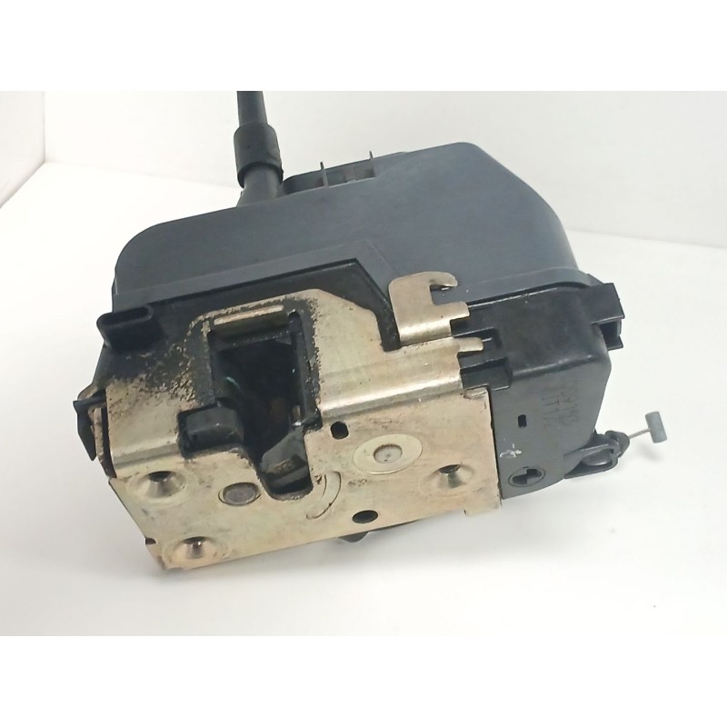 Recambio de cerradura puerta trasera derecha para renault laguna ii (bg0) authentique referencia OEM IAM 8200000658 6 PINES 