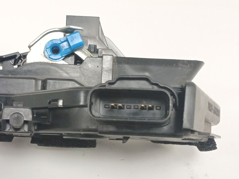 Recambio de cerradura puerta delantera derecha para kia stonic (yb) 1.0 t-gdi referencia OEM IAM 81320H8050  