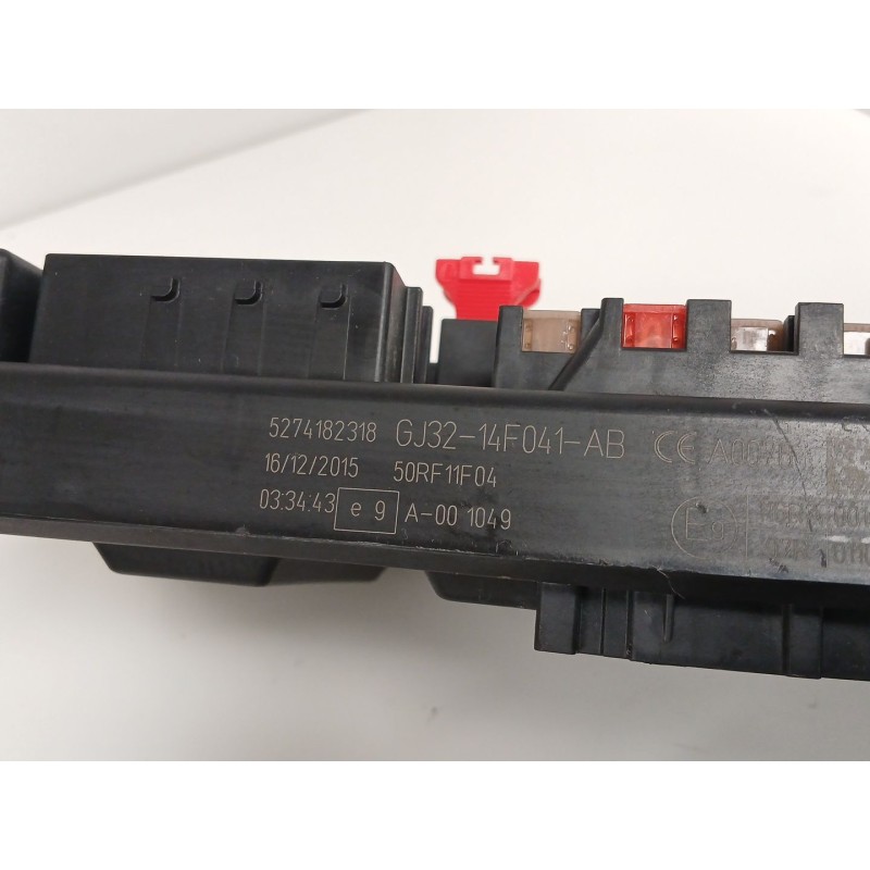 Recambio de caja reles / fusibles para land rover range rover evoque (l538) 2.0 d referencia OEM IAM GJ3214F041AB  