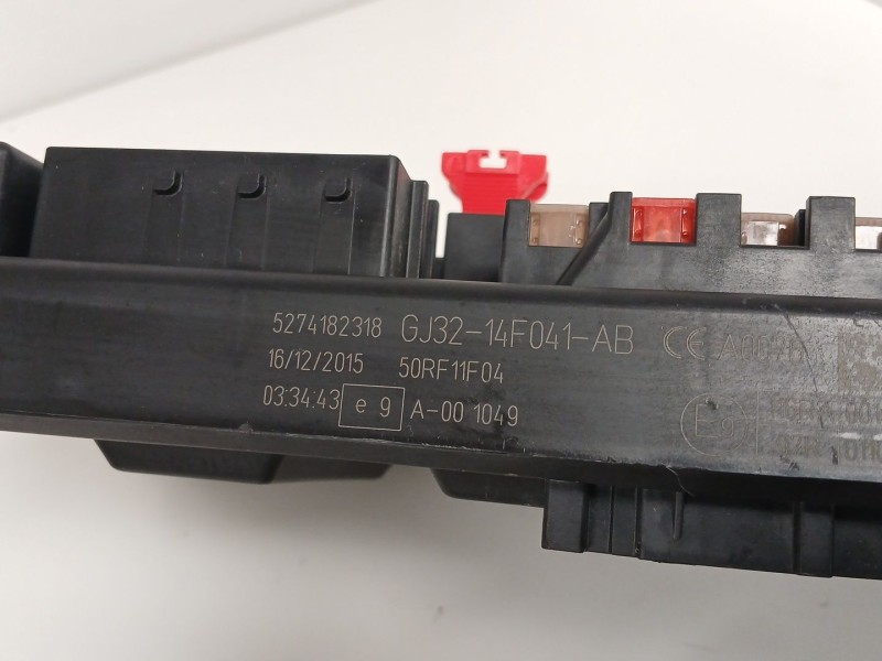 Recambio de caja reles / fusibles para land rover range rover evoque (l538) 2.0 d referencia OEM IAM GJ3214F041AB  