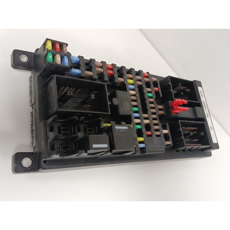 Recambio de caja reles / fusibles para land rover range rover evoque (l538) 2.0 d referencia OEM IAM GJ3214F041AB  