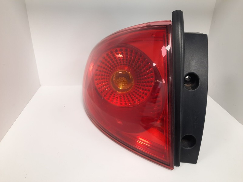 Recambio de piloto trasero izquierdo para seat altea (5p1) arena referencia OEM IAM 5P0945095D 5P0945111B 5P0945257