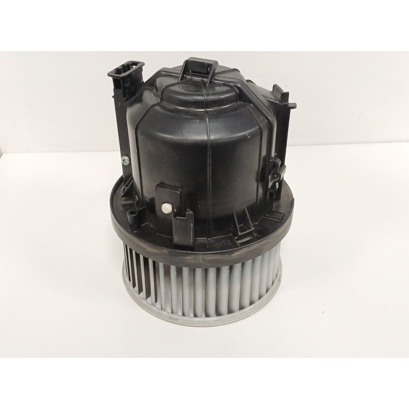 Recambio de motor calefaccion para land rover range rover evoque (l538) 2.0 d referencia OEM IAM 9415188  