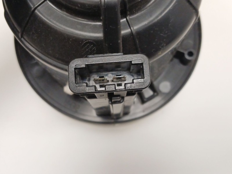 Recambio de motor calefaccion para land rover range rover evoque (l538) 2.0 d referencia OEM IAM 9415188  