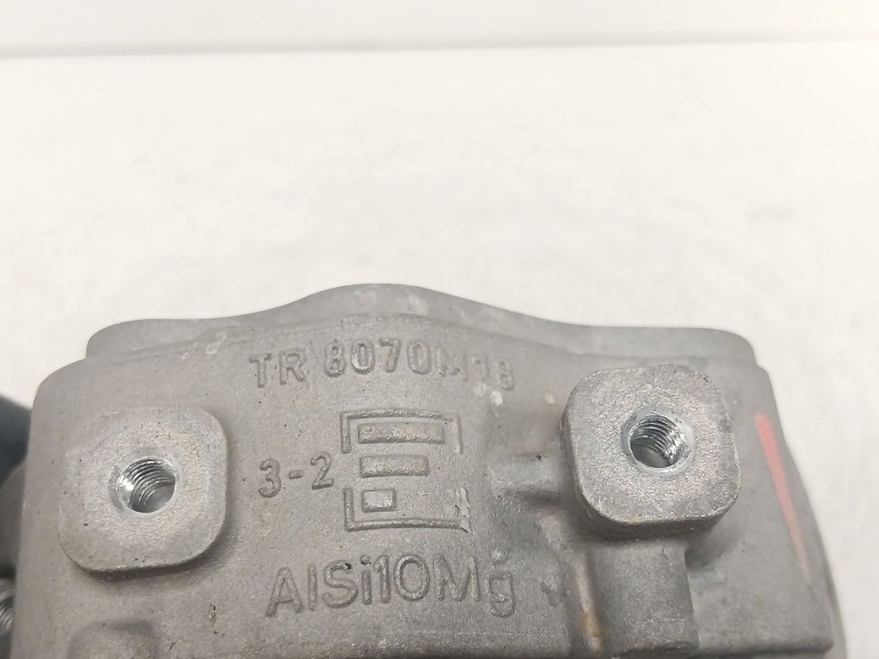 Recambio de soporte motor para land rover range rover evoque (l538) 2.0 d referencia OEM IAM TR8070M18  